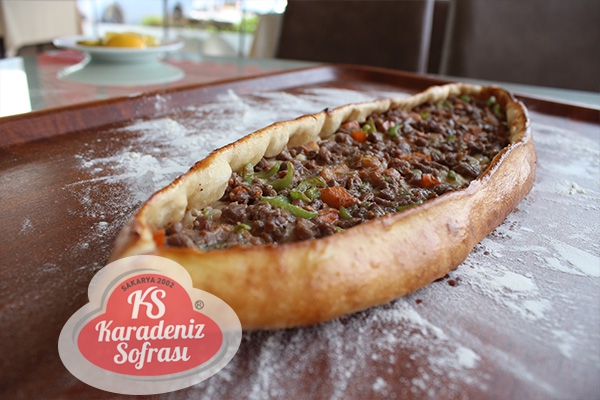 Kuşbaşılı Pide 250 TL